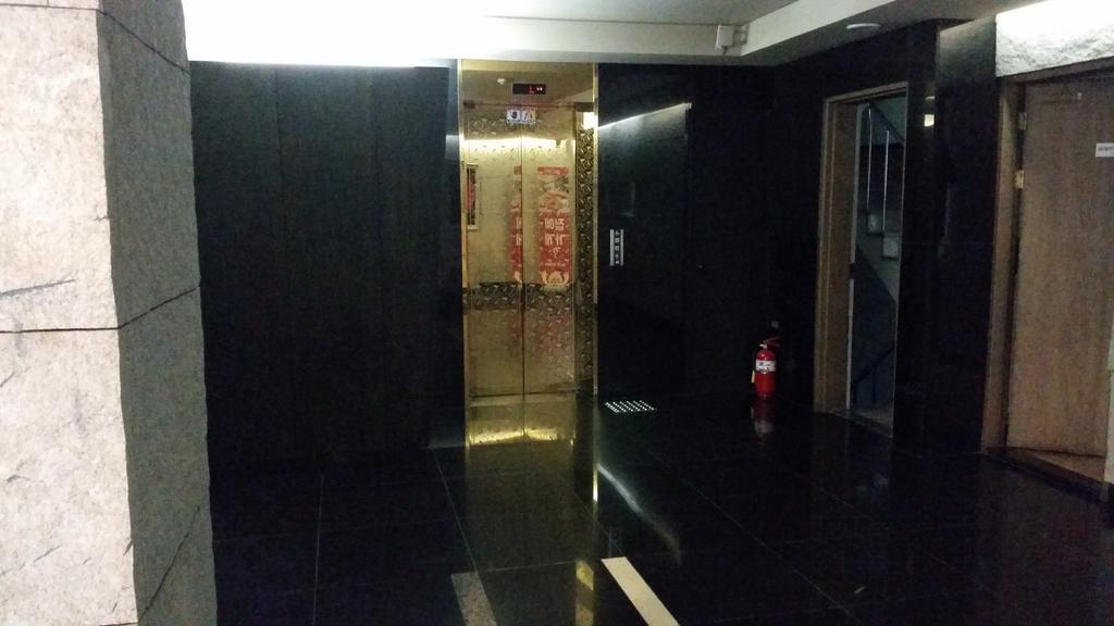 Tara Hotel Seoul Exterior photo