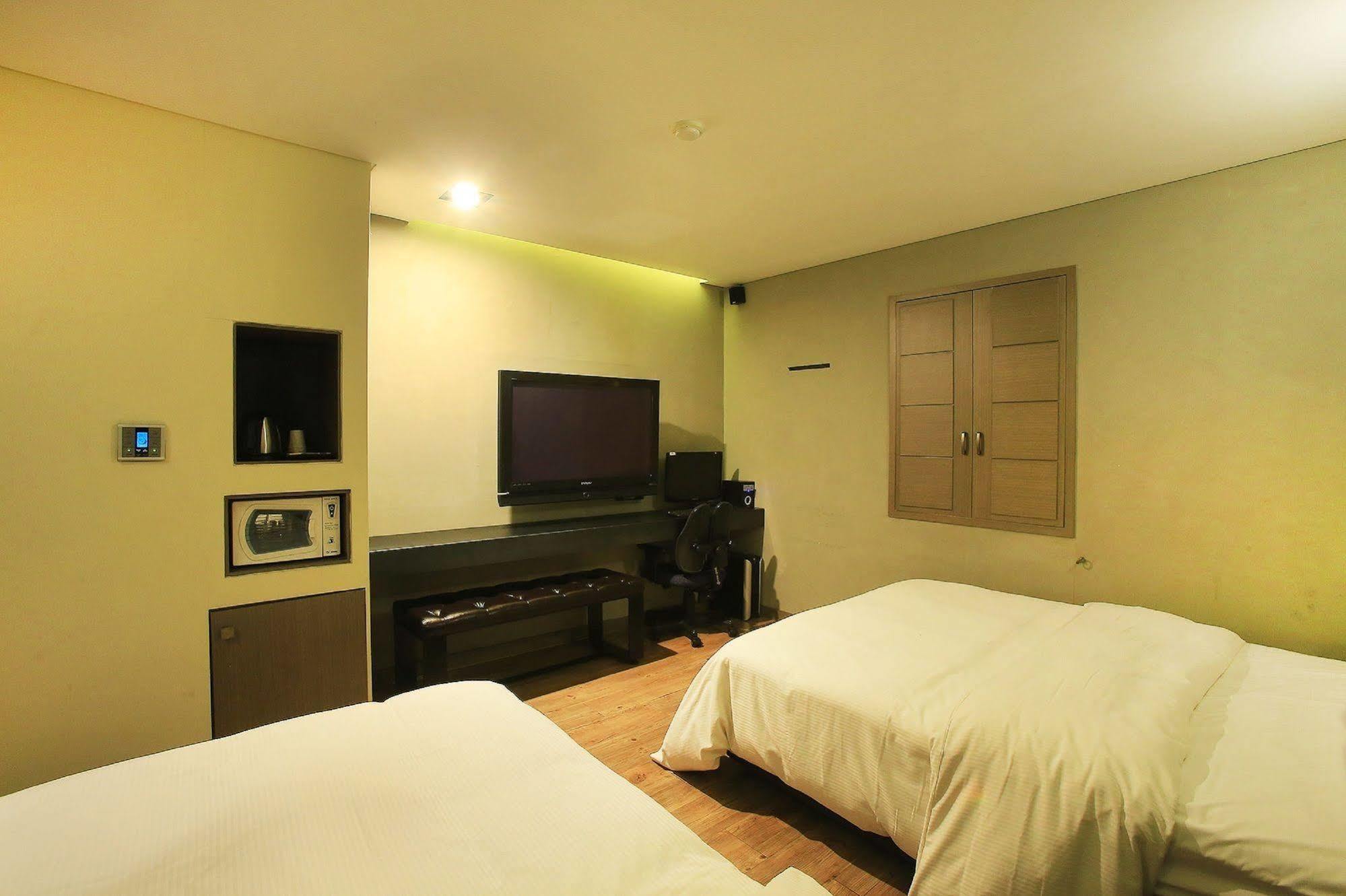 Tara Hotel Seoul Exterior photo